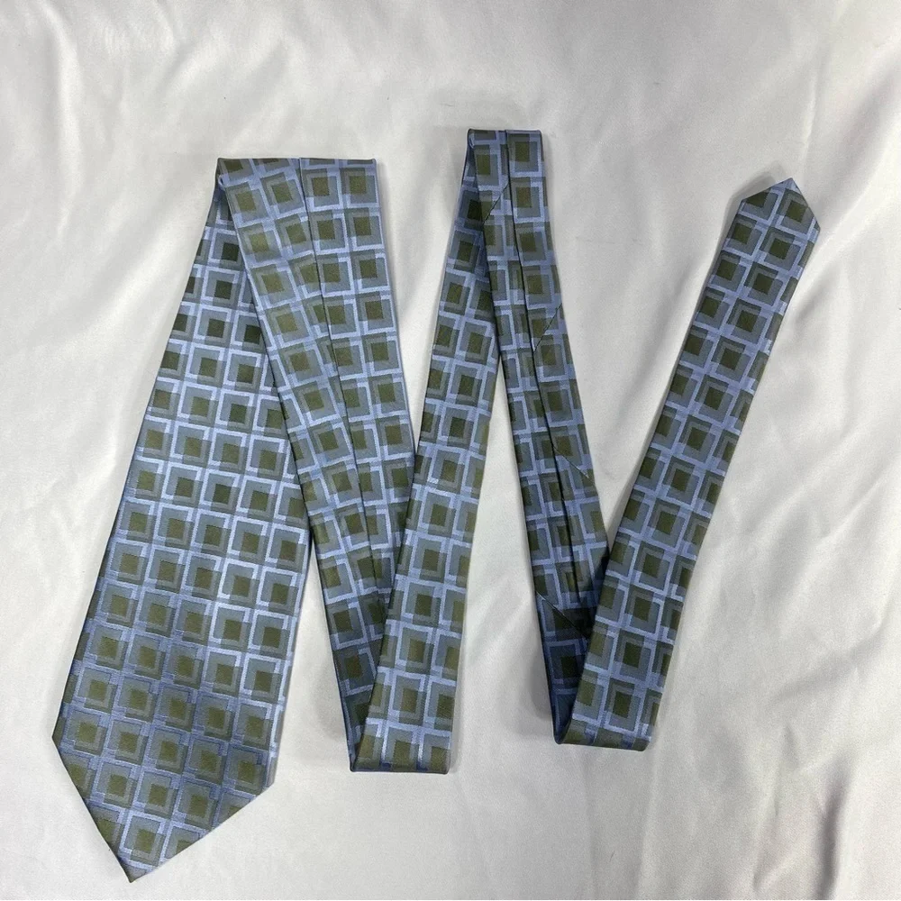Van Heusen Light Blue & Sage Geo Square Design Silk Tie